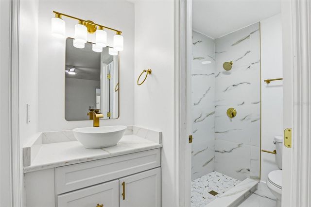 10217 N PAWNEE AVENUE, Tampa, FL 33617