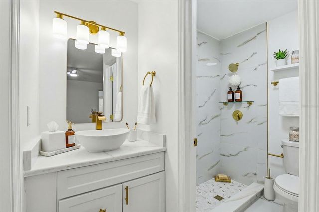 10217 N PAWNEE AVENUE, Tampa, FL 33617