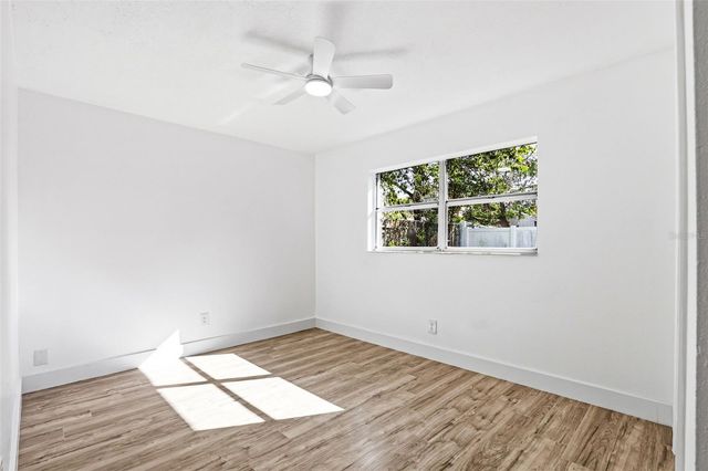 10217 N PAWNEE AVENUE, Tampa, FL 33617