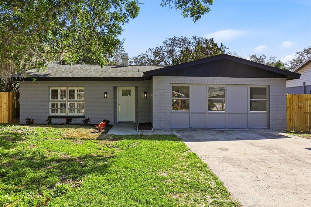 Image 5 of property listing at 10217 N PAWNEE AVENUE, Tampa, FL 33617