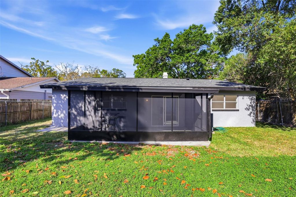 Image 52 of property listing at 10217 N PAWNEE AVENUE, Tampa, FL 33617