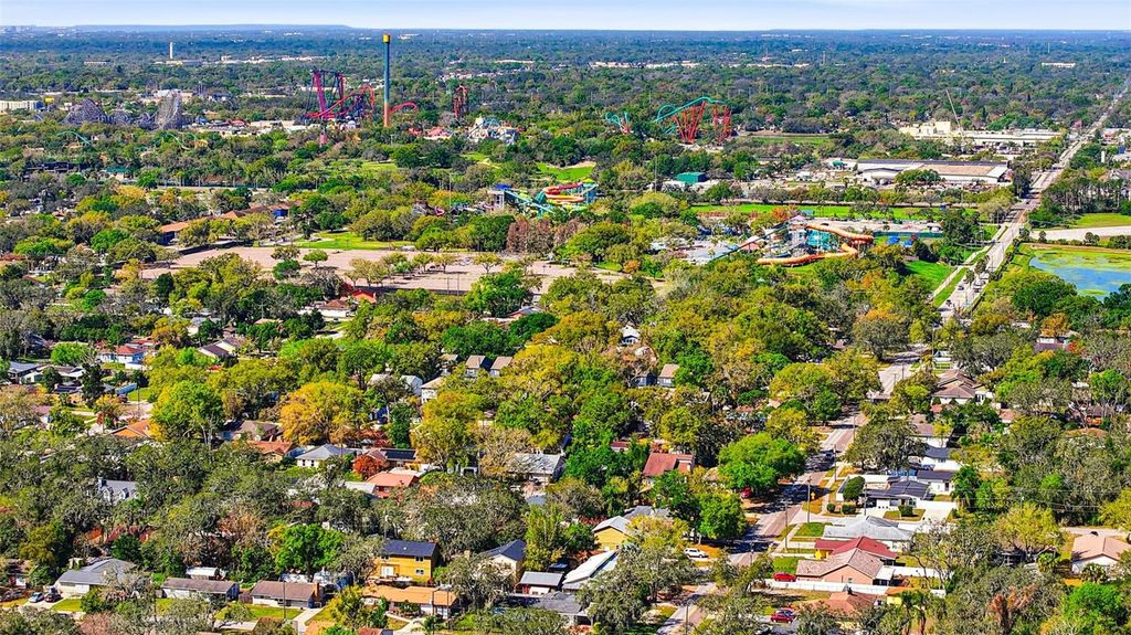 Image 57 of property listing at 10217 N PAWNEE AVENUE, Tampa, FL 33617