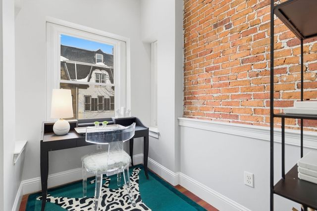 297 K St 2, Boston, MA 02127