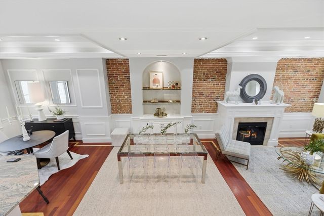 297 K St 2, Boston, MA 02127