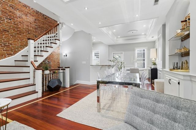 297 K St 2, Boston, MA 02127