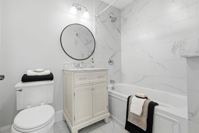 297 K St 2, Boston, MA 02127