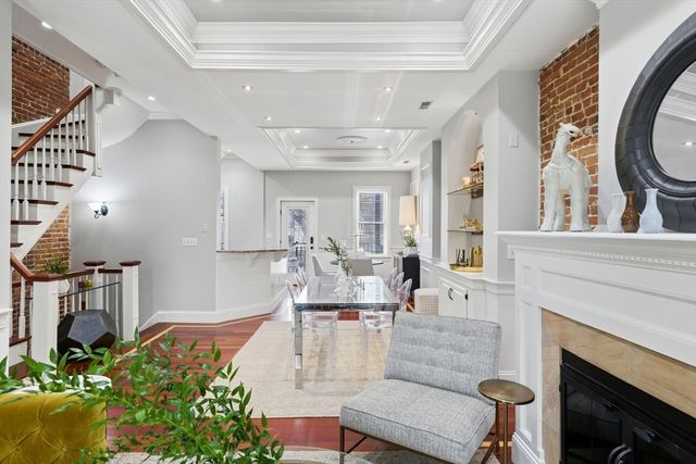 297 K St 2, Boston, MA 02127