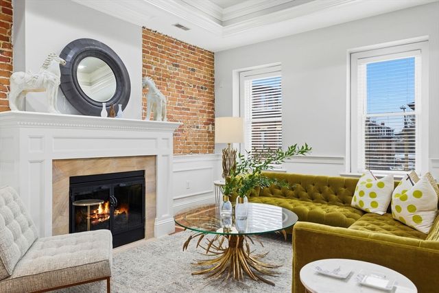 297 K St 2, Boston, MA 02127