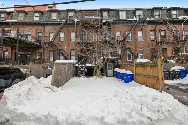 297 K St 2, Boston, MA 02127