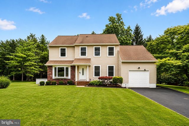 69 WILLIS DR, Ewing, NJ 08628