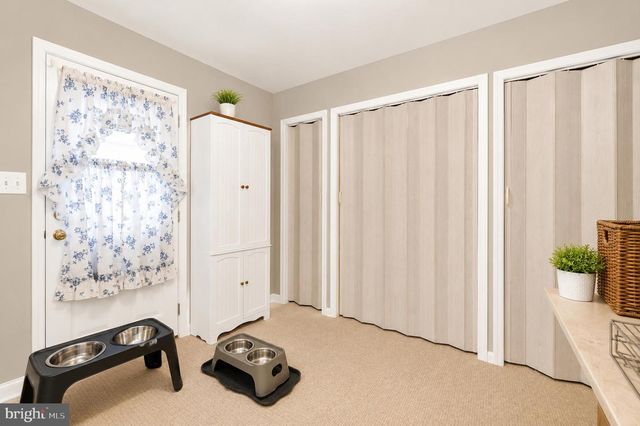 69 WILLIS DR, Ewing, NJ 08628