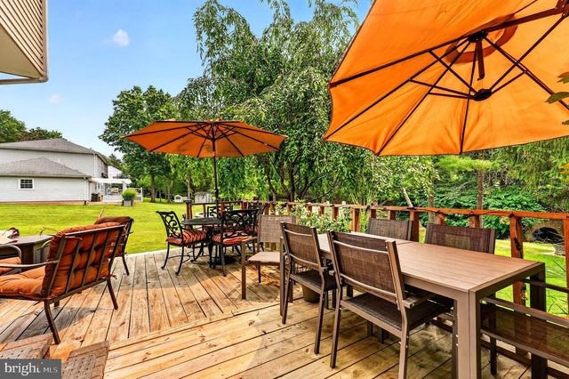 69 WILLIS DR, Ewing, NJ 08628