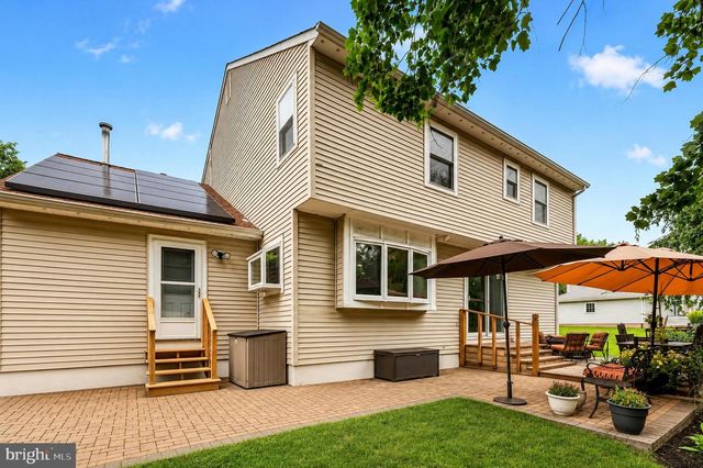 69 WILLIS DR, Ewing, NJ 08628