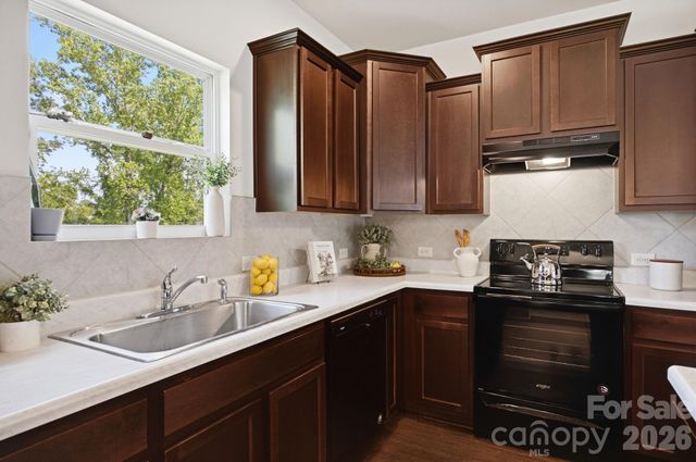 133 Parkmont Drive, Troutman, NC 28166