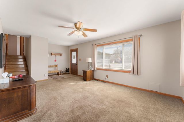 906 E Glen Park Avenue, Griffith, IN 46319