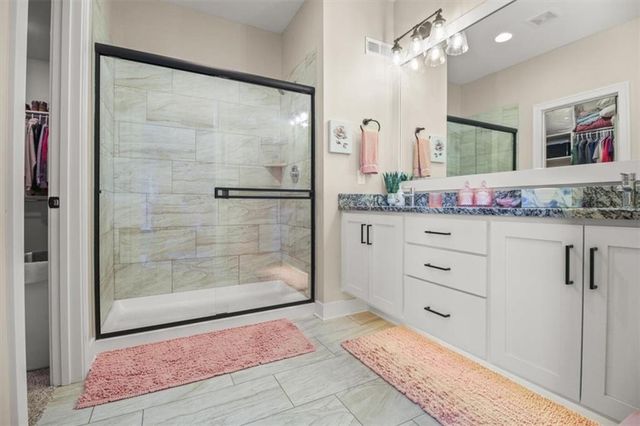 1907 Owen Drive, Pleasant Hill, MO 64080