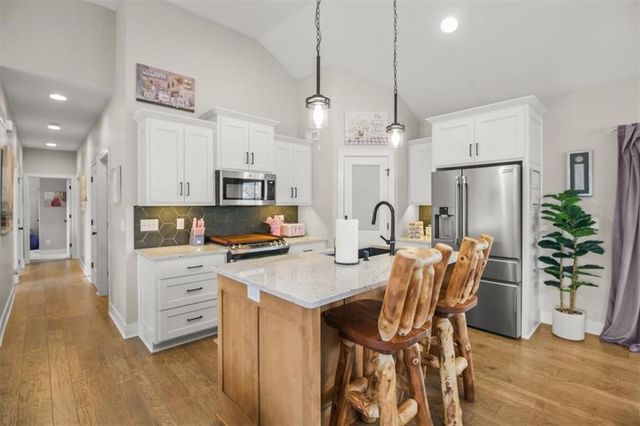 1907 Owen Drive, Pleasant Hill, MO 64080