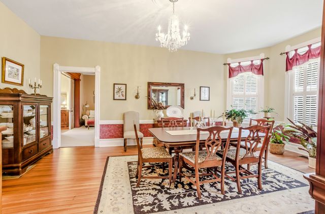 410 5TH ST, Glasgow, MO 65254