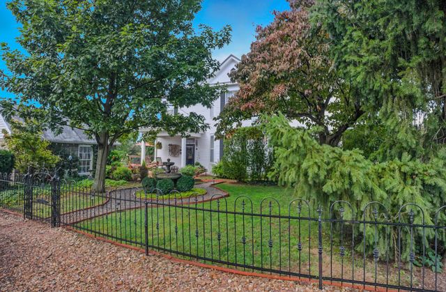 410 5TH ST, Glasgow, MO 65254