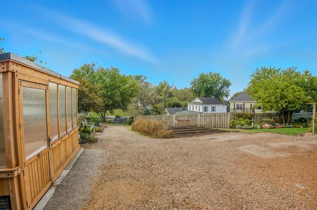 410 5TH ST, Glasgow, MO 65254