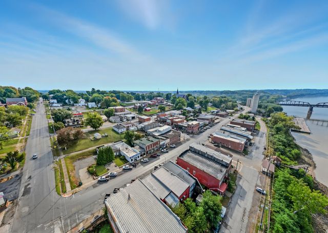 410 5TH ST, Glasgow, MO 65254