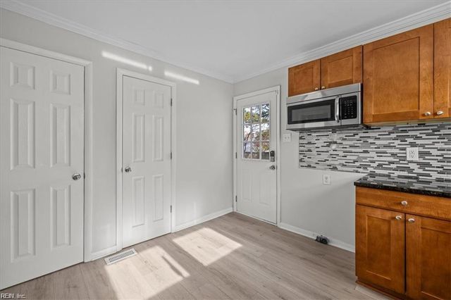 107 Aspenwood DR, Hampton, VA 23666