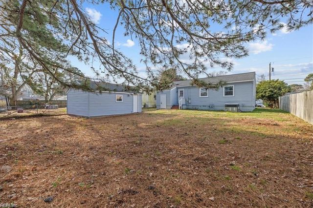 107 Aspenwood DR, Hampton, VA 23666