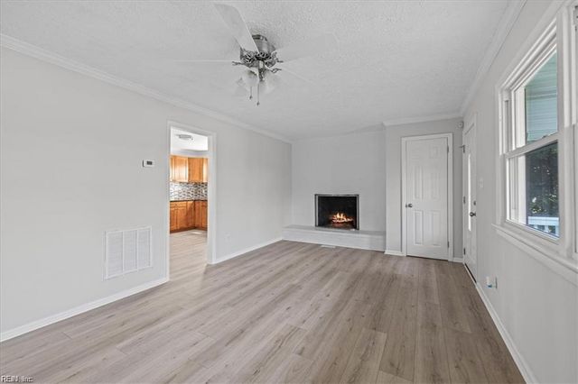 107 Aspenwood DR, Hampton, VA 23666