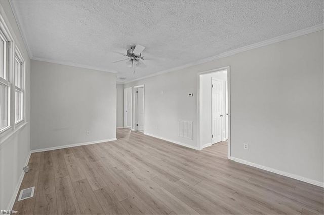 107 Aspenwood DR, Hampton, VA 23666