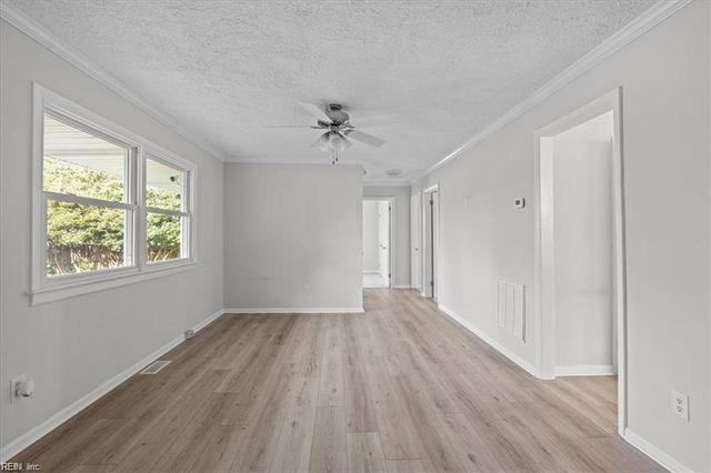 107 Aspenwood DR, Hampton, VA 23666