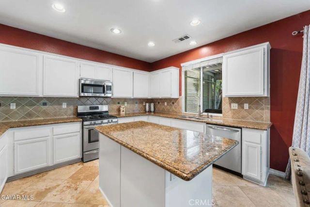 4103 W Avenue J3, Lancaster, CA 93536