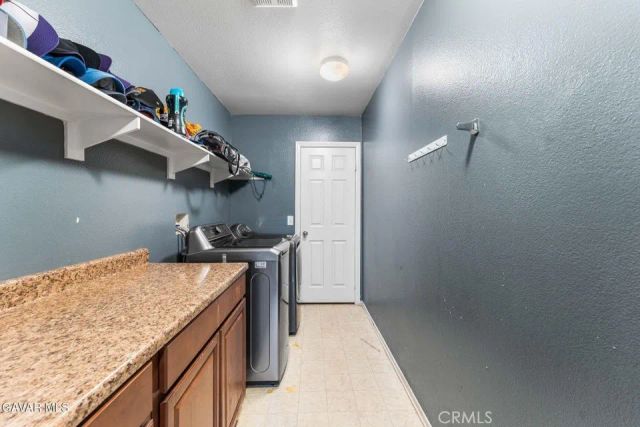 4103 W Avenue J3, Lancaster, CA 93536