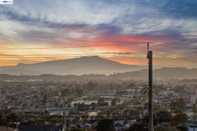 2317 Mira Vista Dr, El Cerrito, CA 94530