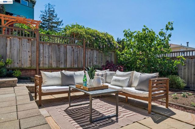 2317 Mira Vista Dr, El Cerrito, CA 94530