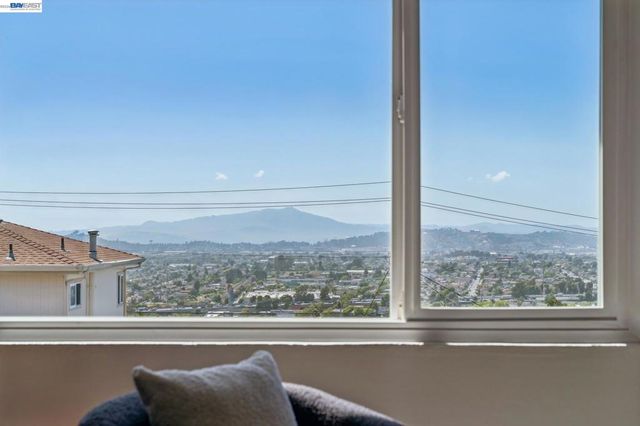 2317 Mira Vista Dr, El Cerrito, CA 94530