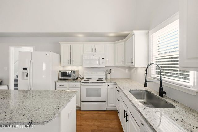 10001 Spring Gate Dr, Louisville, KY 40241