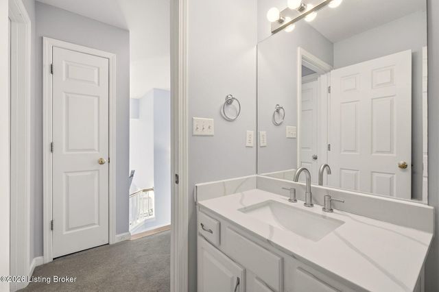 10001 Spring Gate Dr, Louisville, KY 40241