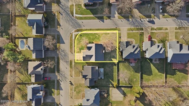 10001 Spring Gate Dr, Louisville, KY 40241