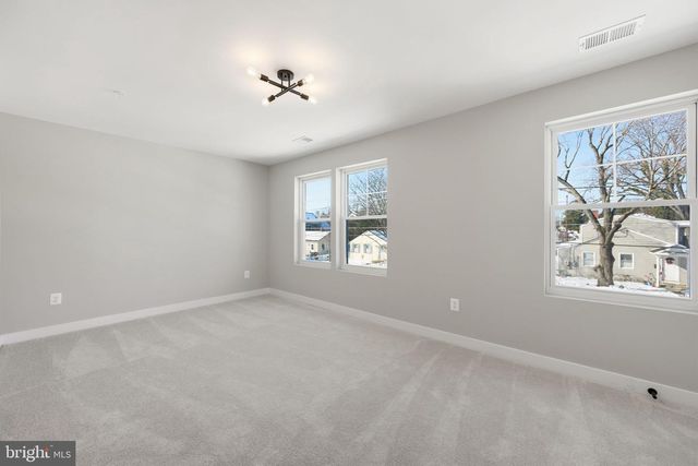 607 BURGUNDY DR, Rockville, MD 20850