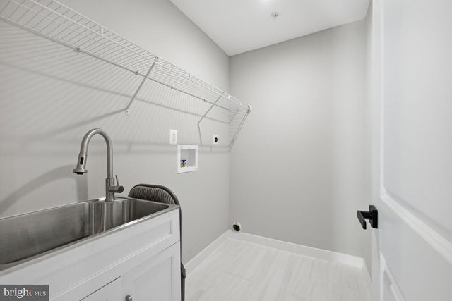 607 BURGUNDY DR, Rockville, MD 20850