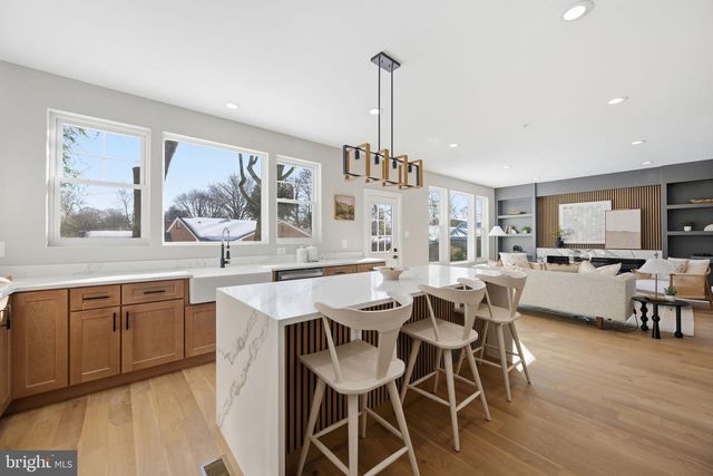 607 BURGUNDY DR, Rockville, MD 20850