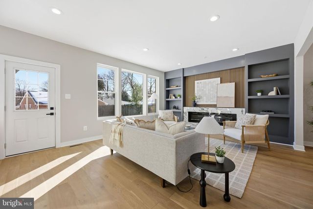 607 BURGUNDY DR, Rockville, MD 20850