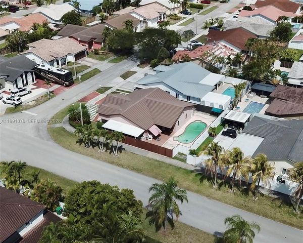 15182 SW 171st St, Miami, FL 33187