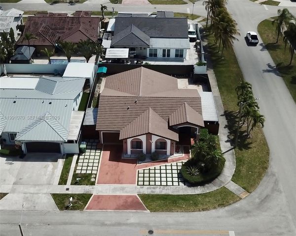 15182 SW 171st St, Miami, FL 33187