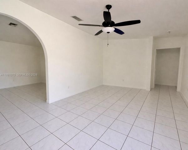 15182 SW 171st St, Miami, FL 33187