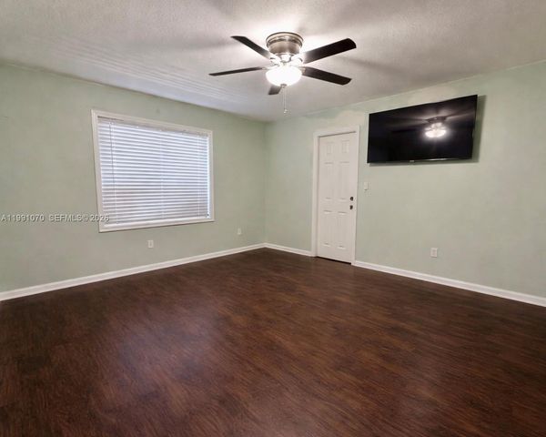 15182 SW 171st St, Miami, FL 33187