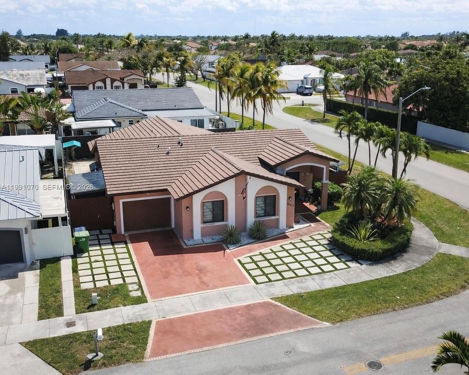 15182 SW 171st St, Miami, FL 33187