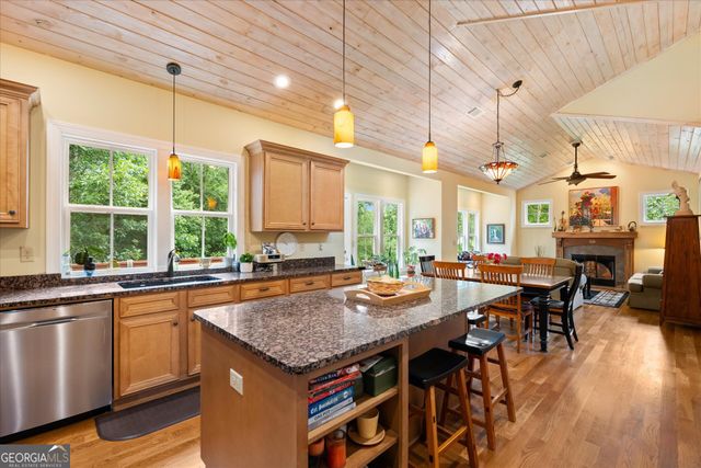 7150 Burnside Court, Villa Rica, GA 30180