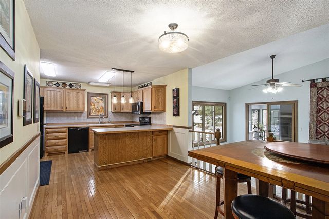 1505 Spruce Brook Road, Kalamazoo, MI 49048