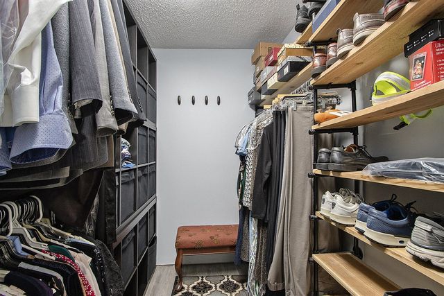 1505 Spruce Brook Road, Kalamazoo, MI 49048